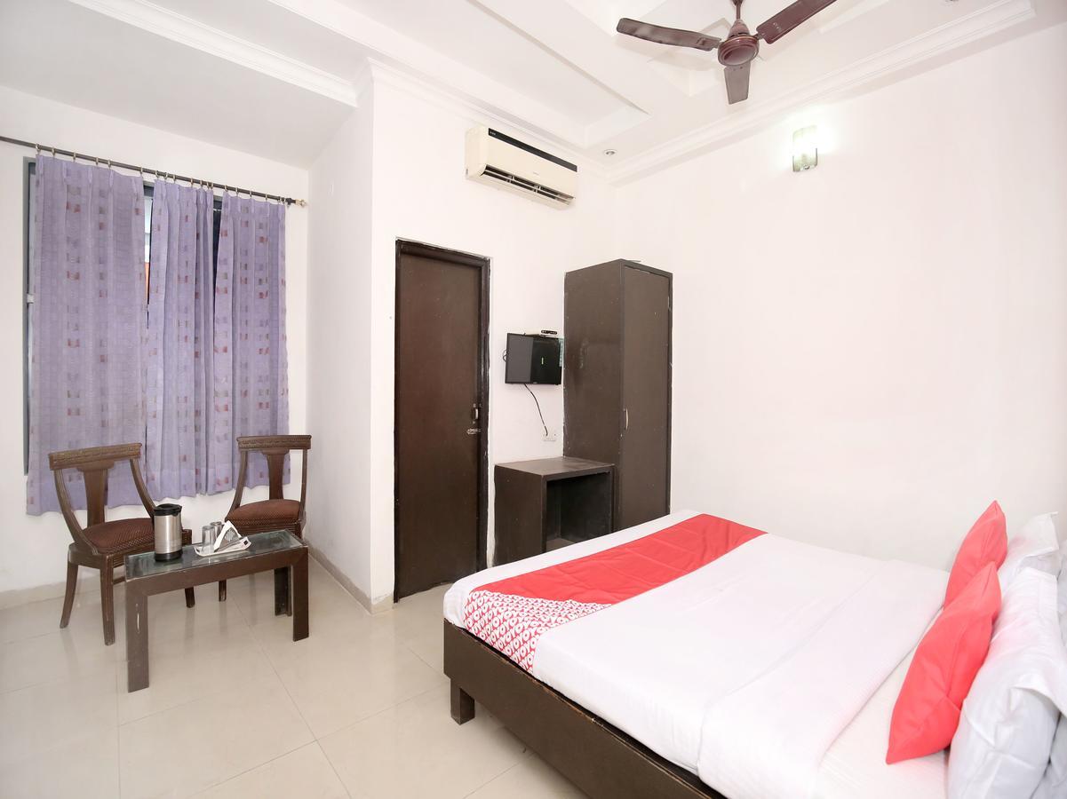 Oyo 12972 Hotel Krishna Castle Amritsar Exterior photo